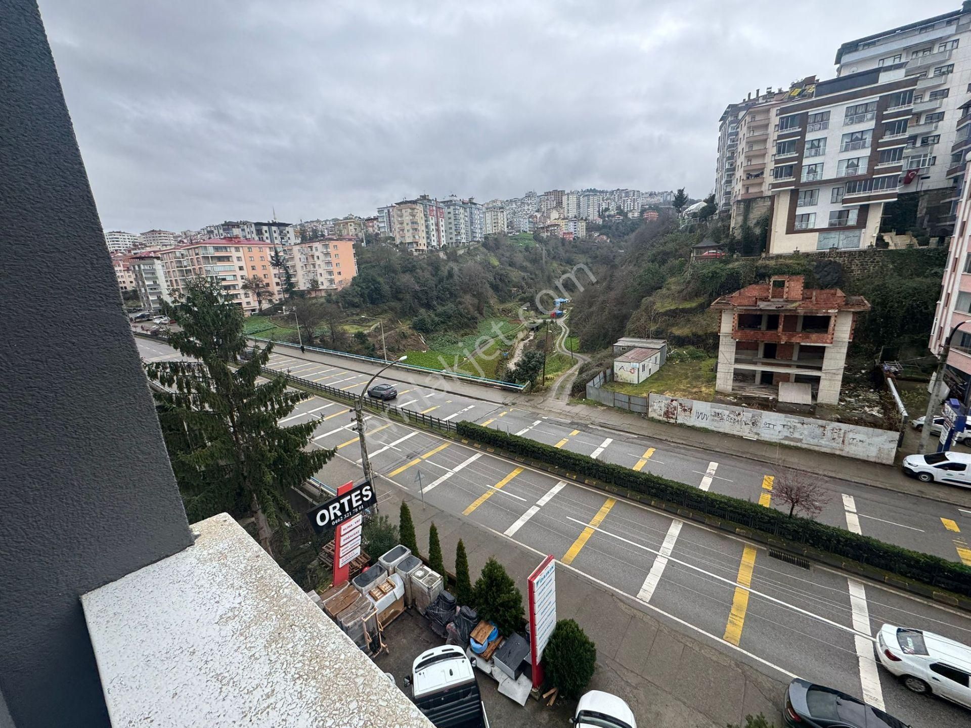 Trabzon'da Kiralık 3+1 Daire - Görsel 13