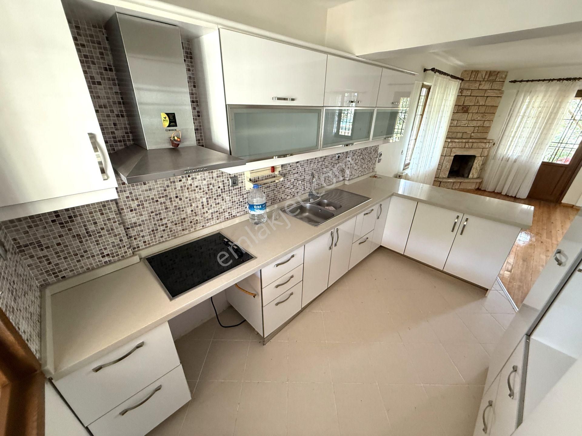 🔴 Yetkili Güç'ten Altınoluk'ta Denize 200m 400 M2 Arsa İçinde Satılık 3+1 Müstakil - Görsel 24