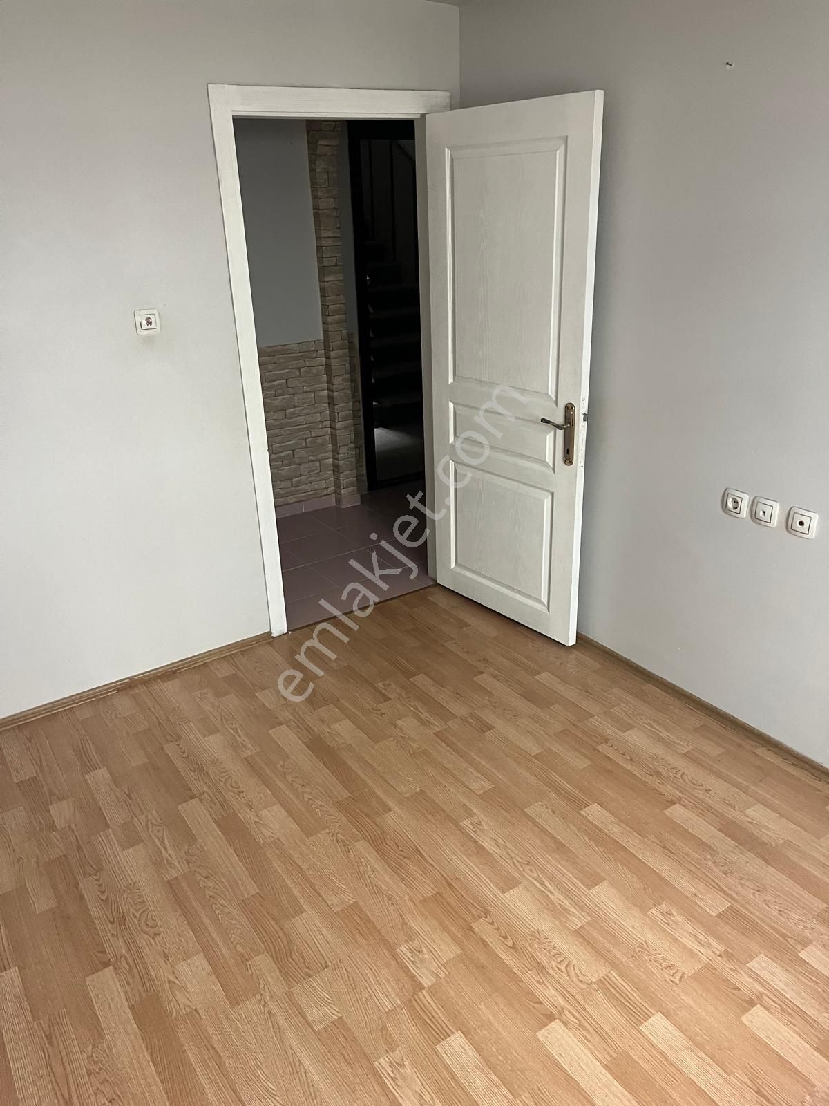 Süvari Mahallesinde Kot 1 De Satılık Aileye Uygun 2+1 Daire - Görsel 11
