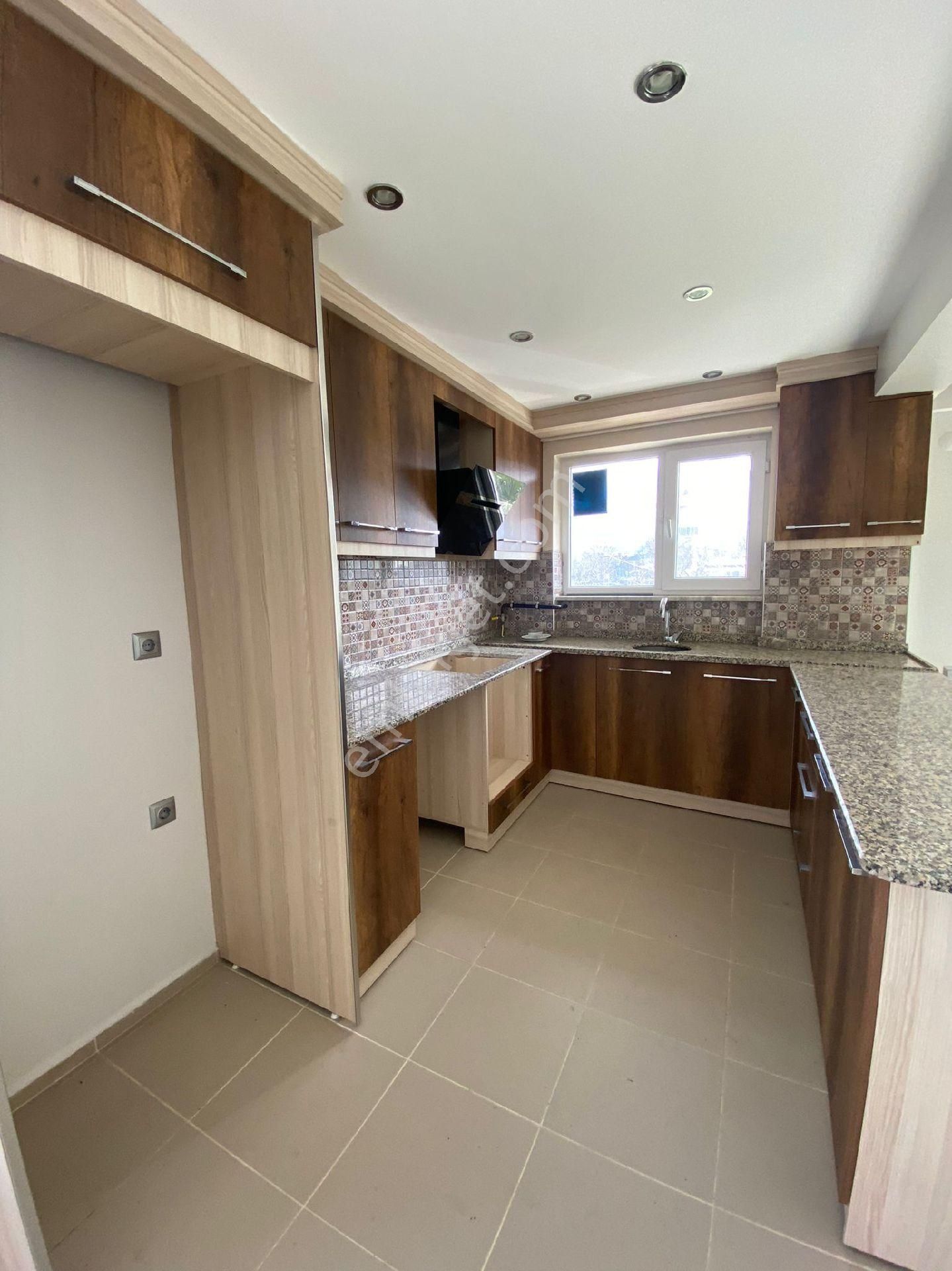 Gönen Plevne Mh. 3 Katlı Müstakil Bahçeli Satılık Tripleks - Görsel 16