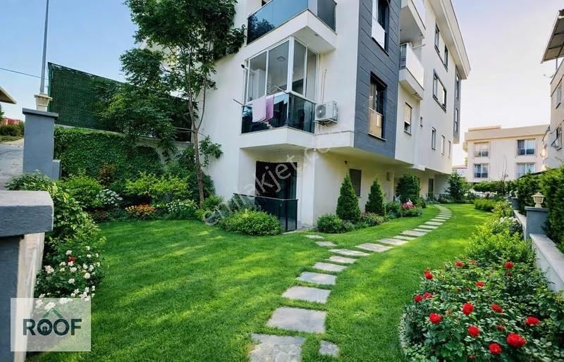 Güzelbahçe Yelki'de Yatırımlık Bahçeli 1+1 Satılık Daire