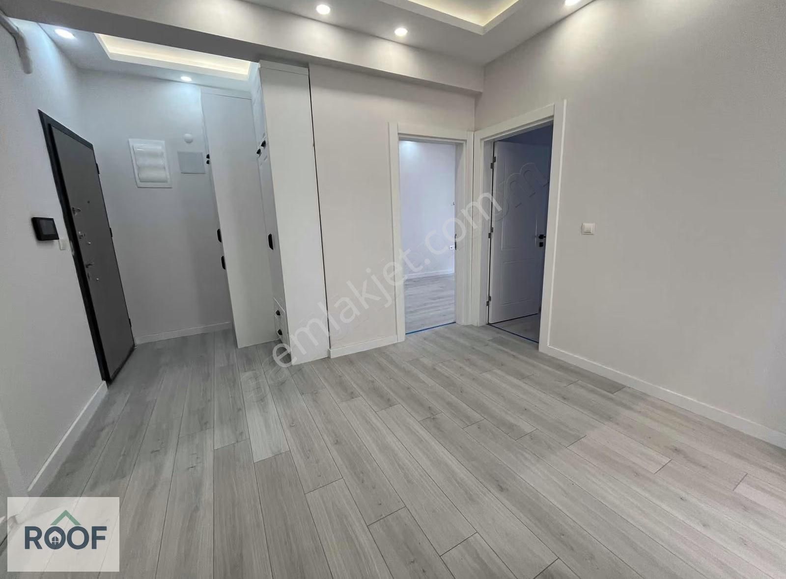 Cadde Üzerinde Nezih Ve Kaliteli Komşulara Sahip Lüx Daire - Görsel 9