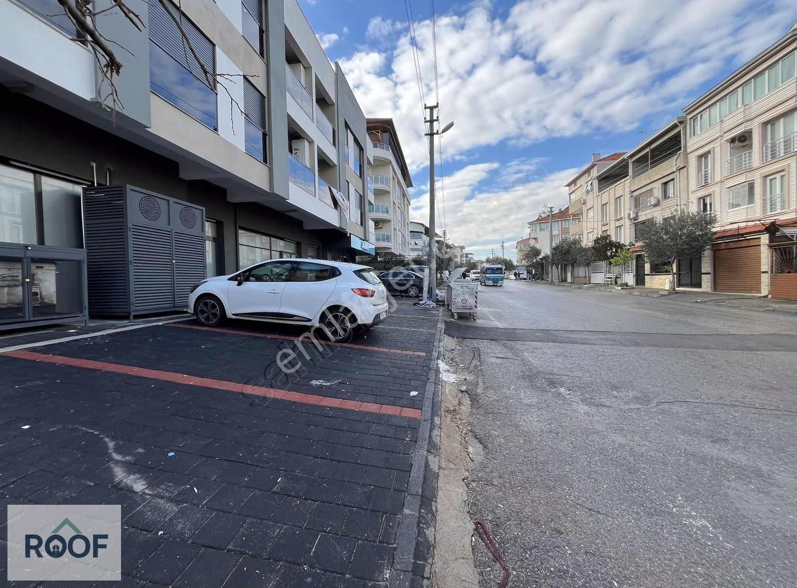 Cadde Üzerinde Nezih Ve Kaliteli Komşulara Sahip Lüx Daire - Görsel 3