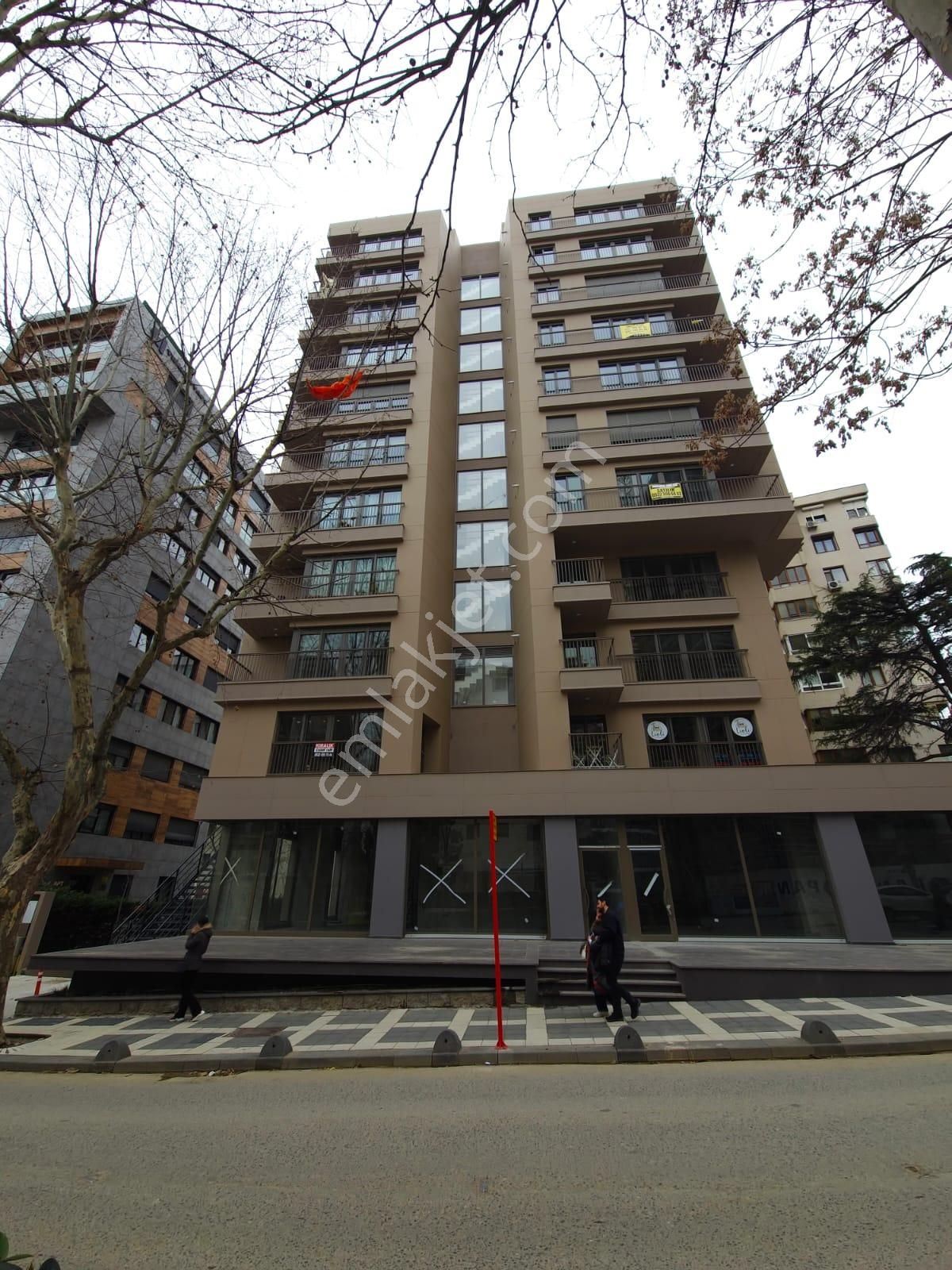 Kadiköy Göztepe'de Bağdat Caddesine Komşu Konut & İş Yerine Uygun Balkonlu 60m2 1+1 - Görsel 22