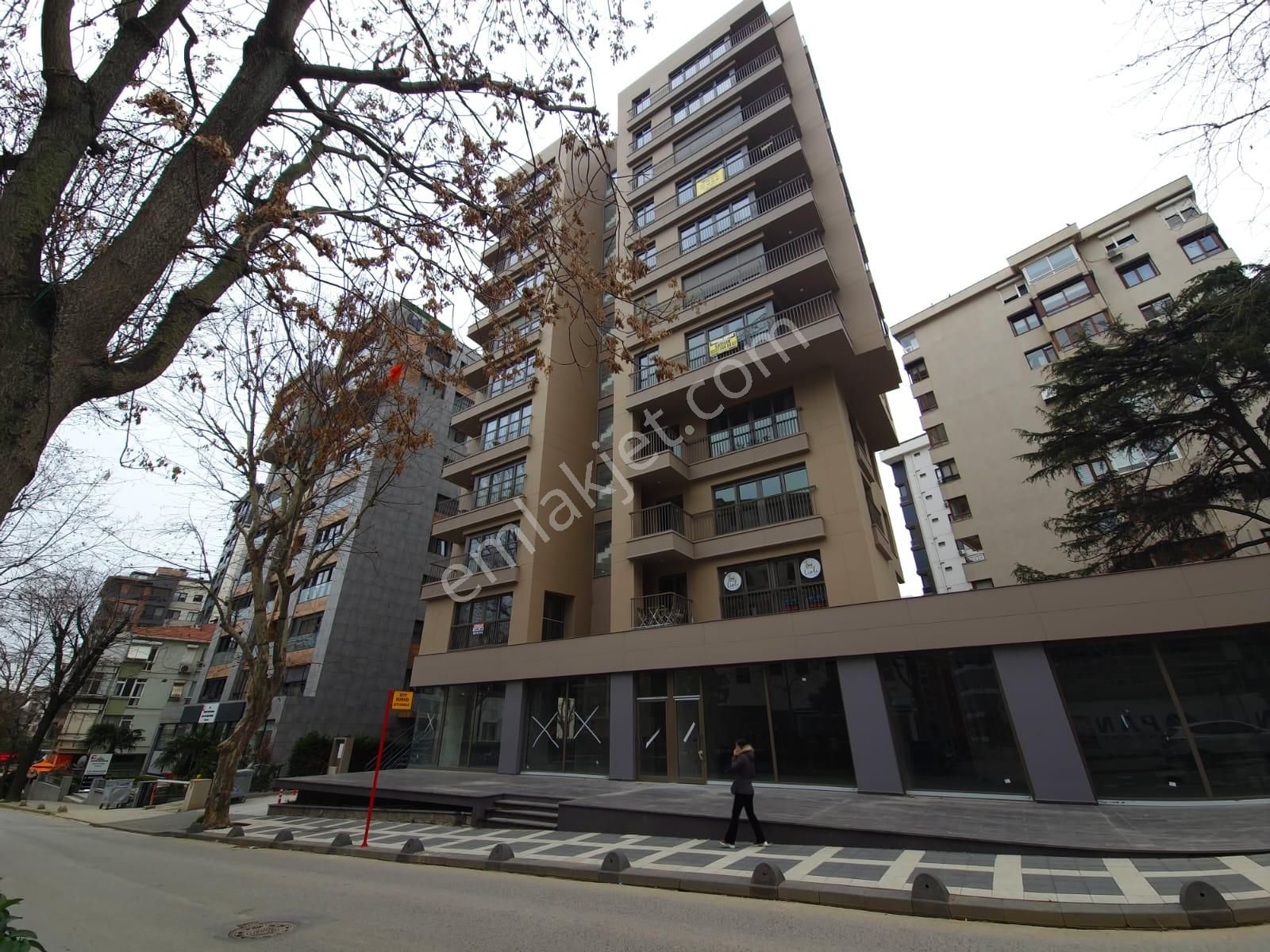 Kadiköy Göztepe'de Bağdat Caddesine Komşu Konut & İş Yerine Uygun Balkonlu 60m2 1+1 - Görsel 21