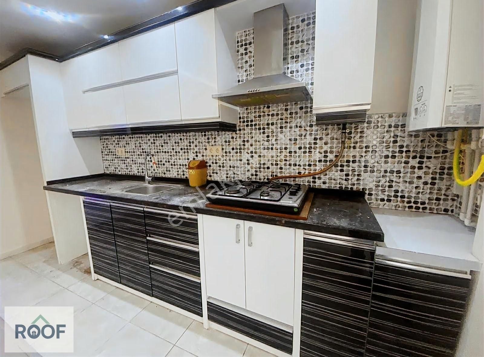 Aleybey İzban Yakını Satılık 1+1 Merkezi Konum - Görsel 2