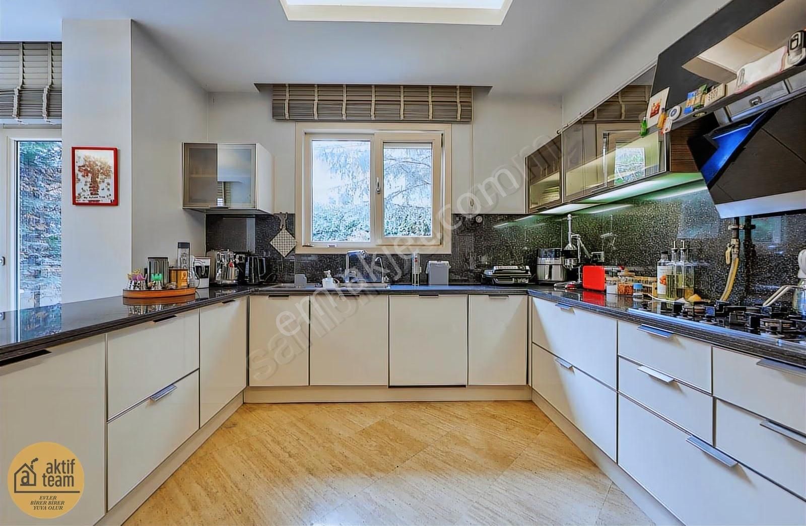 Hidiv Evlerinde Satılık Doğa İle İç İçe, Geniş Ve Lüks 7+2 Villa - Görsel 9