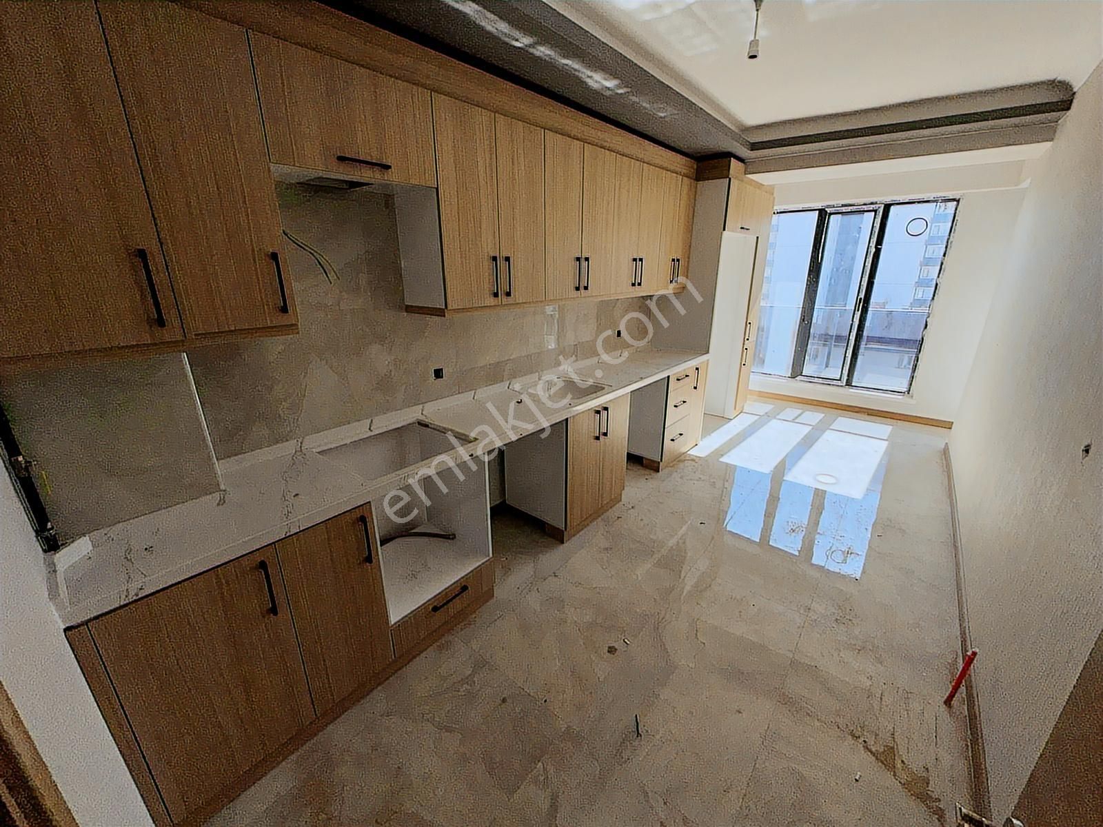 Kılıçsoy'dan Güventepe 3. Kat Güneydoğu Cephe Sıfır İskanlı - Görsel 13