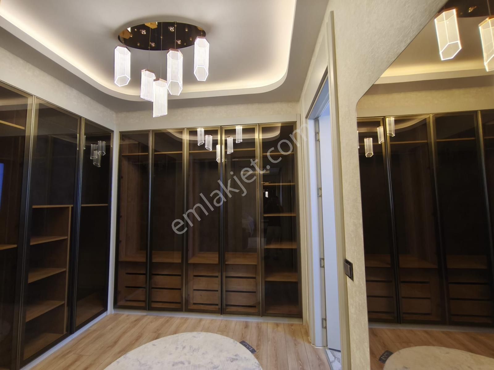 Makro Life Gayrimenkul'den Satılık Umut Nazende Villalarında Göz Kamaştıran Lüks Triplexs Villa - Görsel 12