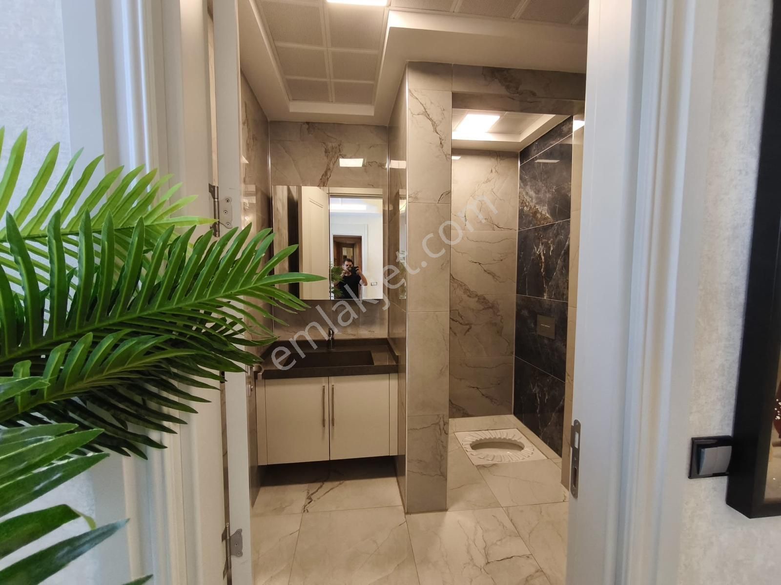 Makro Life Gayrimenkul'den Satılık Umut Nazende Villalarında Göz Kamaştıran Lüks Triplexs Villa