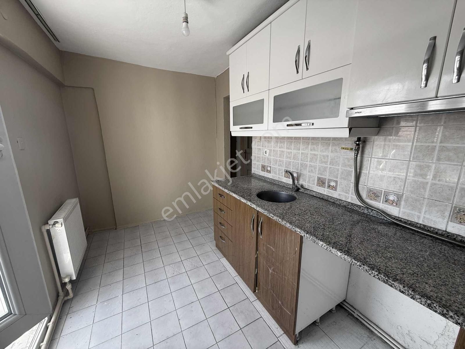 İzmir Bornova Erzene Mah 3+1 Kombili Kiralık Daire - Görsel 11