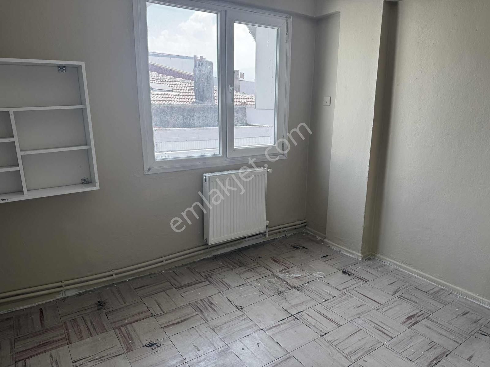 İzmir Bornova Erzene Mah 3+1 Kombili Kiralık Daire - Görsel 2