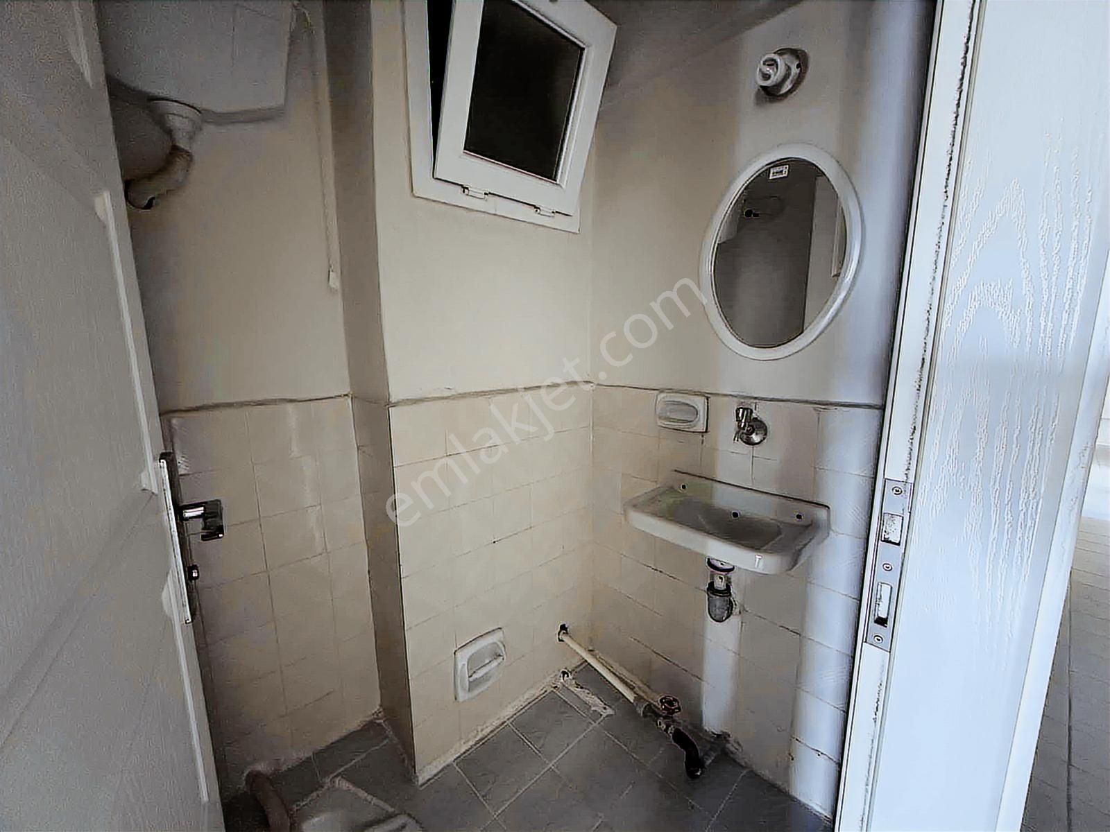 İzmir Bornova Erzene Mah 3+1 Kombili Kiralık Daire - Görsel 4