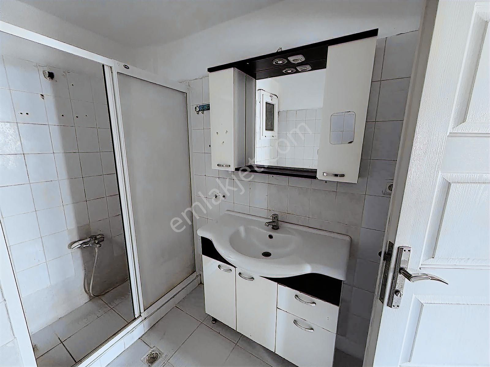 İzmir Bornova Erzene Mah 3+1 Kombili Kiralık Daire - Görsel 9