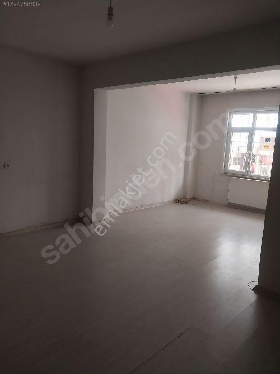 Litros'tan Turgut Reis Mahallesi 2+1 Kiralık Giriş Kat 95m² Daire