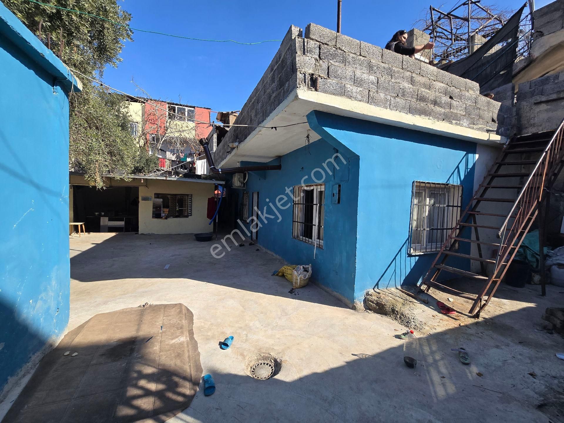 Bahçelievlerde 3+1 Bahçeli Tek Katlı Satılık Müstakil - Görsel 6