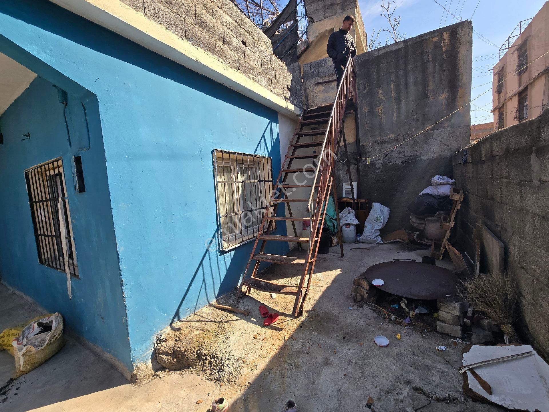 Bahçelievlerde 3+1 Bahçeli Tek Katlı Satılık Müstakil - Görsel 7