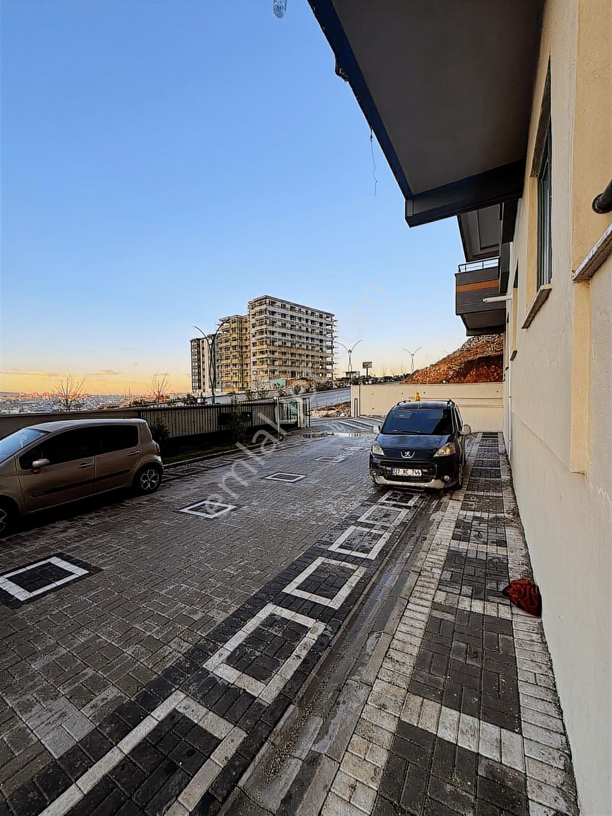 Aşinadan İbni Sina'da Satılık Site İçerisinde Sıfır 2.5+1 Daire - Görsel 18