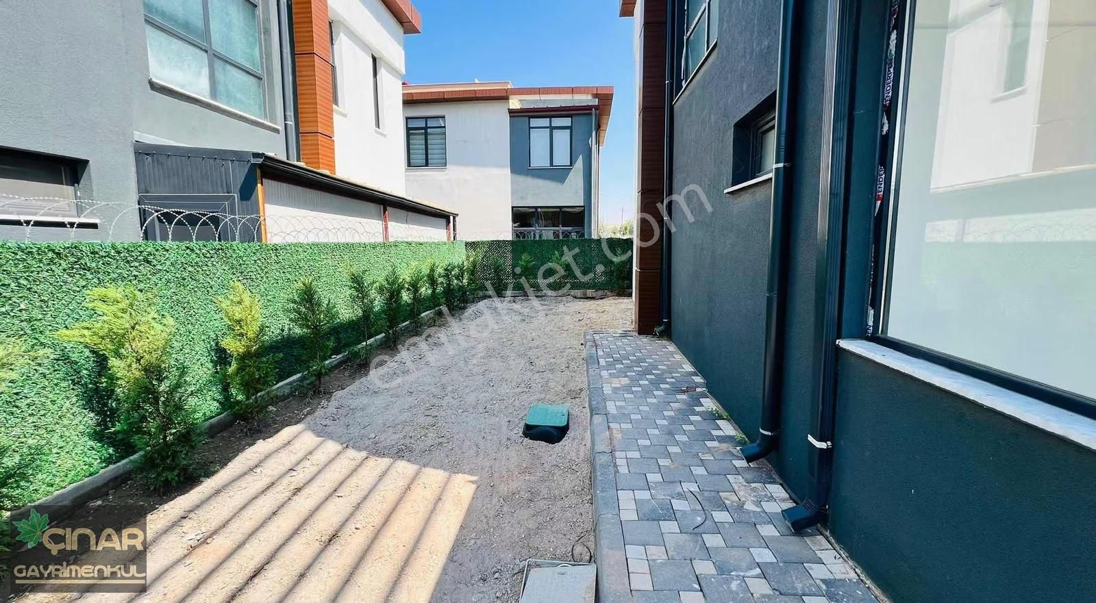 Eğribucak'ta 450 M2 Arsalı Meskenli 4+1 Satılık Lüks Köşe Villa - Görsel 18