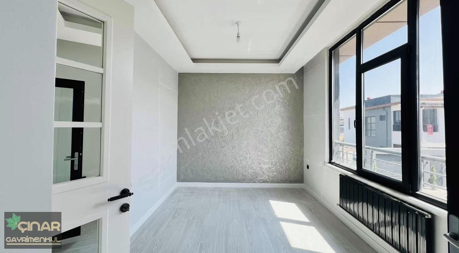 Eğribucak'ta 450 M2 Arsalı Meskenli 4+1 Satılık Lüks Köşe Villa - Görsel 9