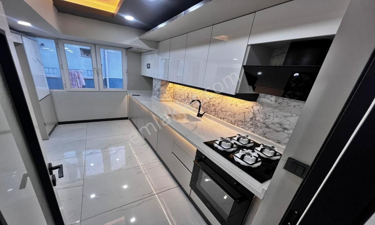 Akşemsettin Mahde 3+1 Bagımsız Kahve Köşeli Full Yapılı Daire - Görsel 9