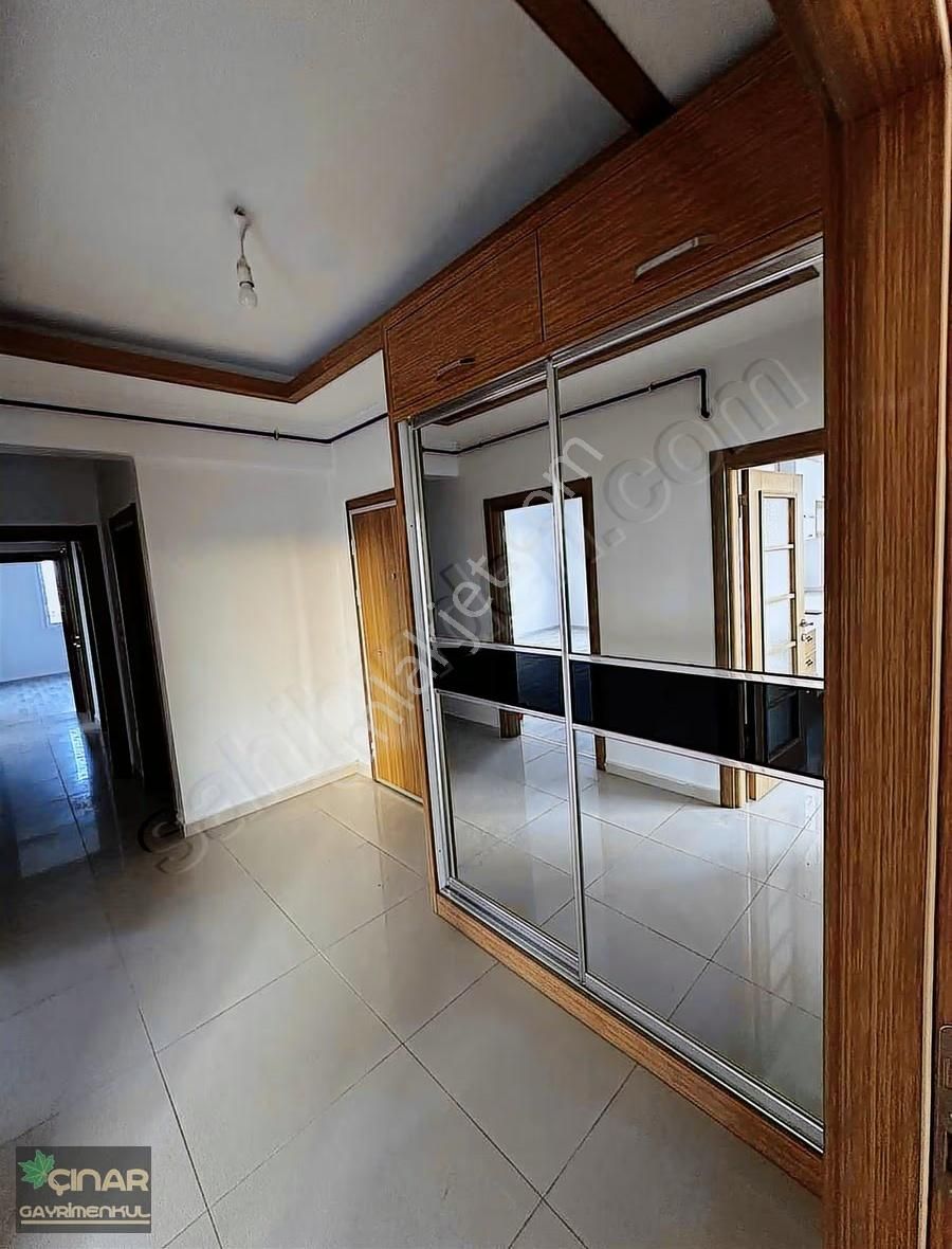 İldem 1 'e Yürüme Mesafesinde 3+1 Ara Kat Köşe Daire - Görsel 5