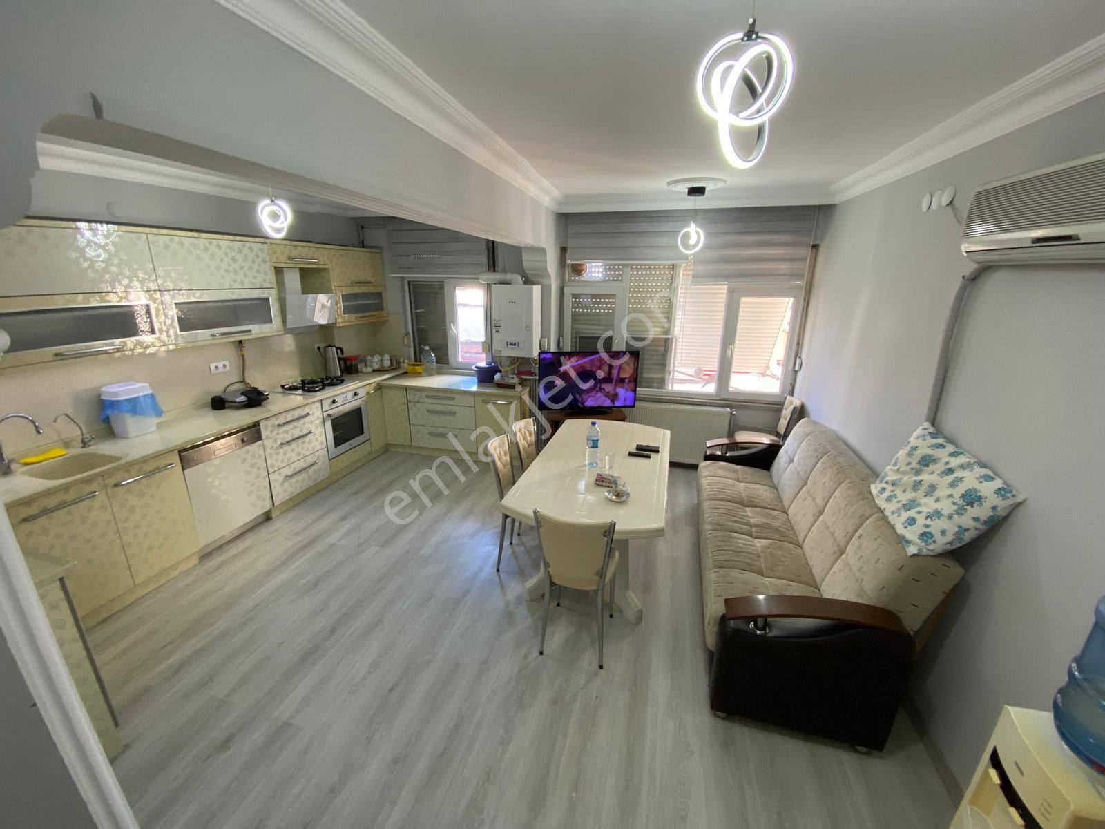 Balıkesir Edremit Gaziilyas Mahallesi Satılık 4+1 Kat Dublex Daire