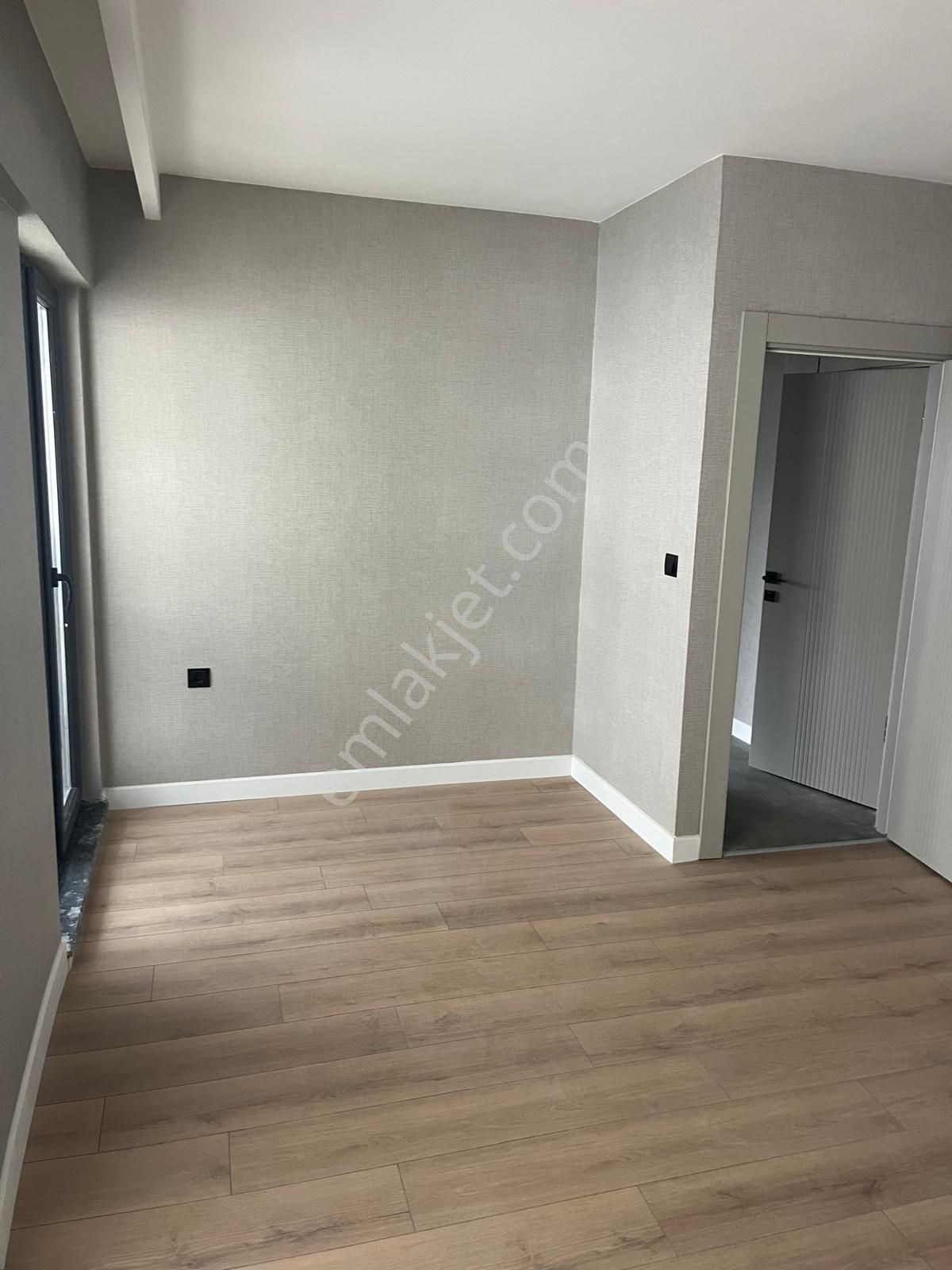 Çankaya Kırkkonaklarda Katta Satılık Sıfır 1+1 Daire - Görsel 14