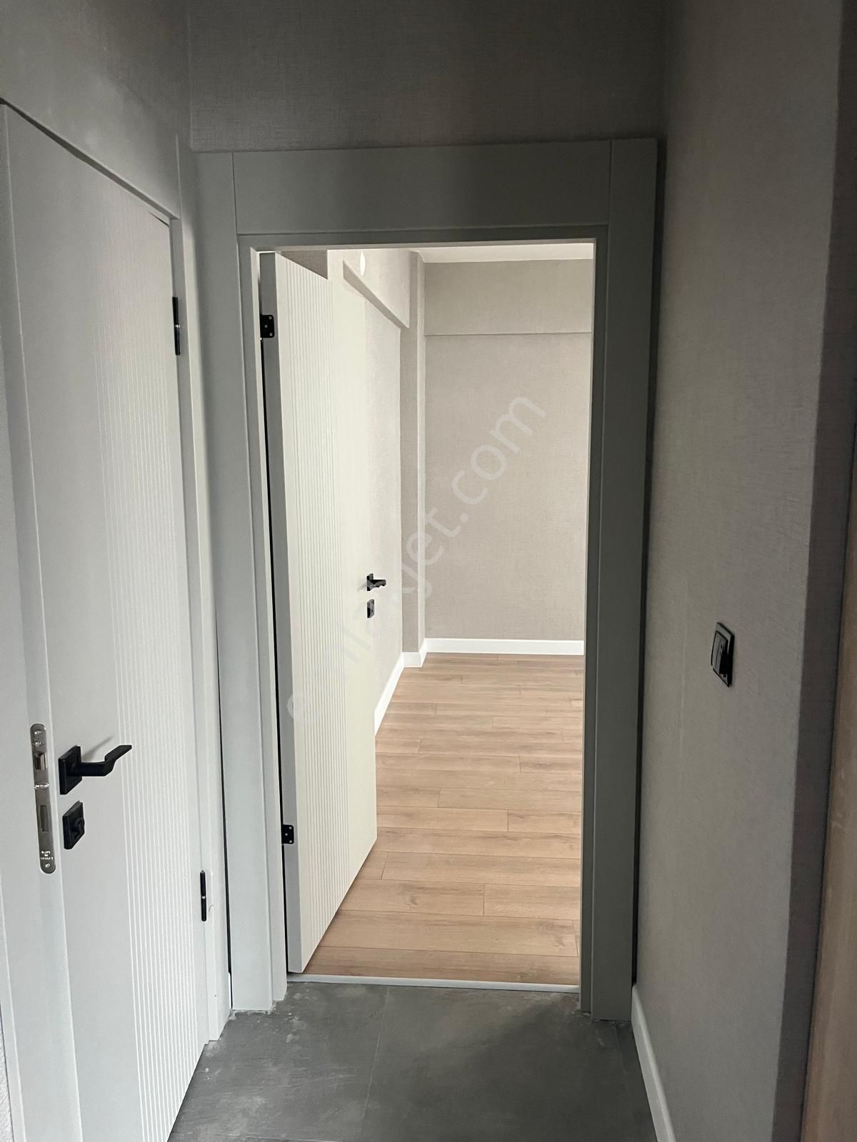 Çankaya Kırkkonaklarda Katta Satılık Sıfır 1+1 Daire - Görsel 6