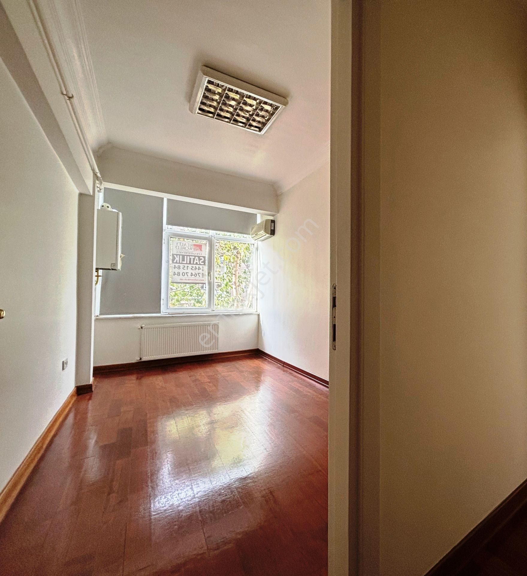 Bahariye Caddesi'nde 1.kat İskanlı Kombili Boş 95m2 Satılık Ofis - Görsel 15