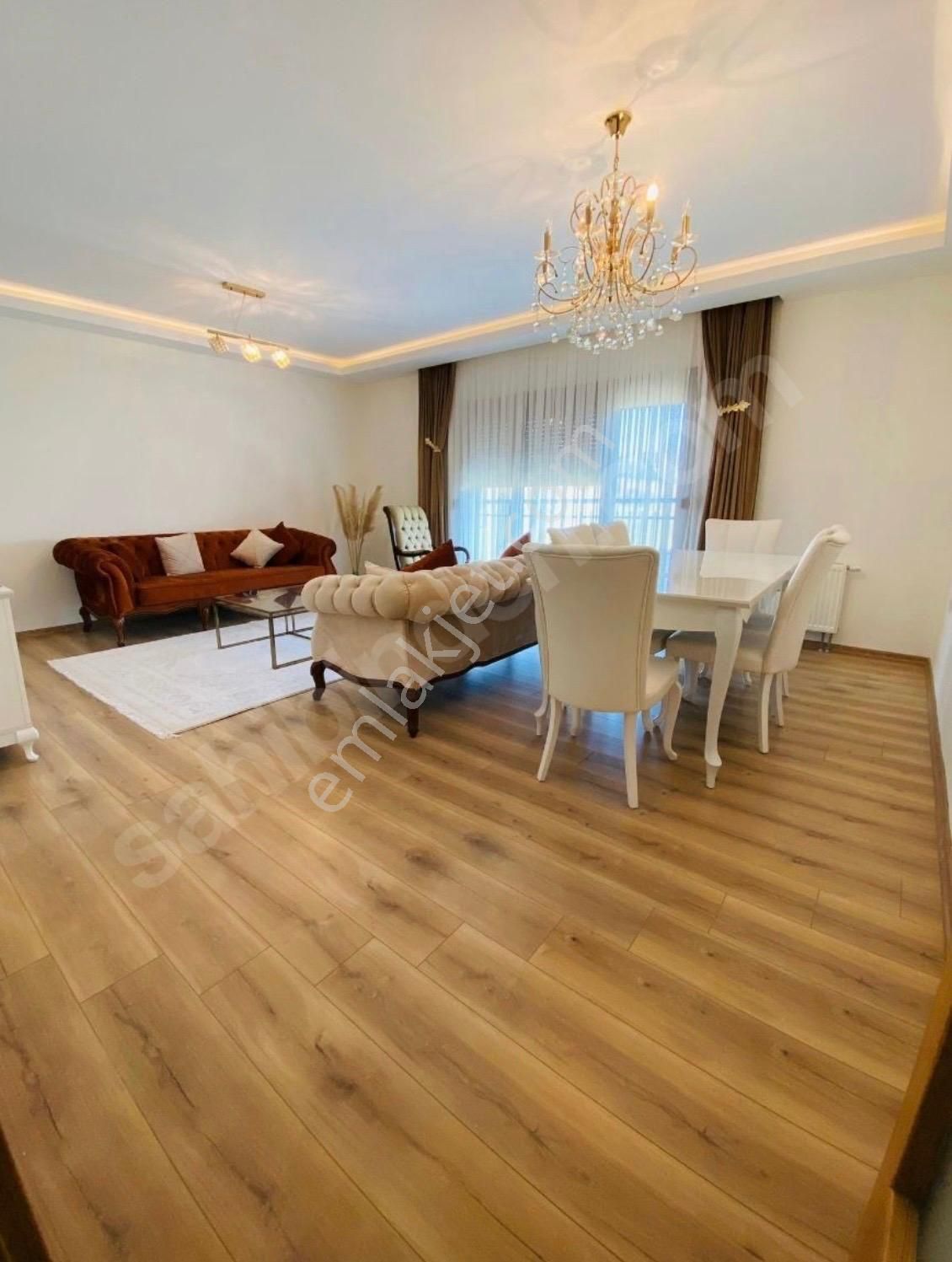 Çivril 1. Tokide Girş Kat İç Dekorasyon Yenilenmiş [160 Metre Kare] Satılık Daire - Görsel 4