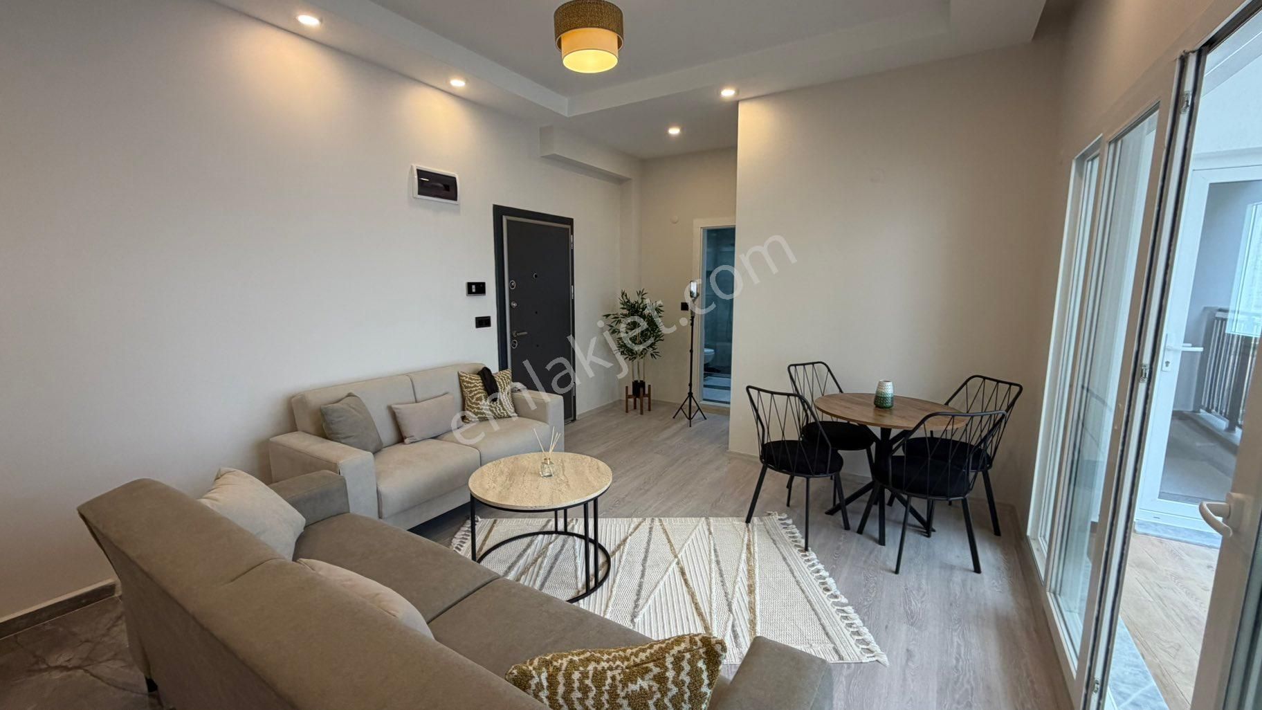 Kuşadası Güzelçamlıda Sıfır Yapım Satılık Eşyalı 1+1 Daire - Görsel 4