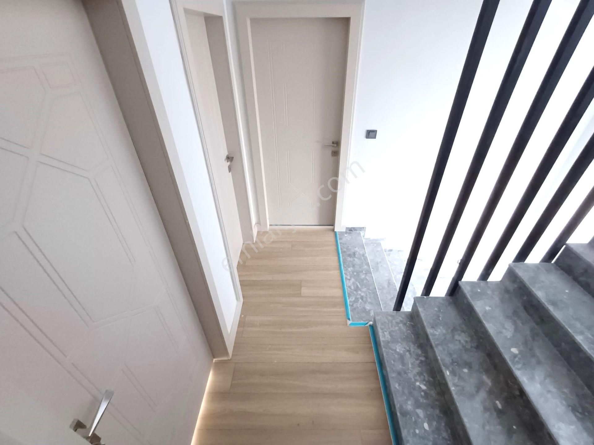 Burhaniye Ören'de Aygülden Sıfır Site İçi,havuzlu,bağımsız,teraslı Yerden Isıtmalı 3+1 Satılık Villa - Görsel 7