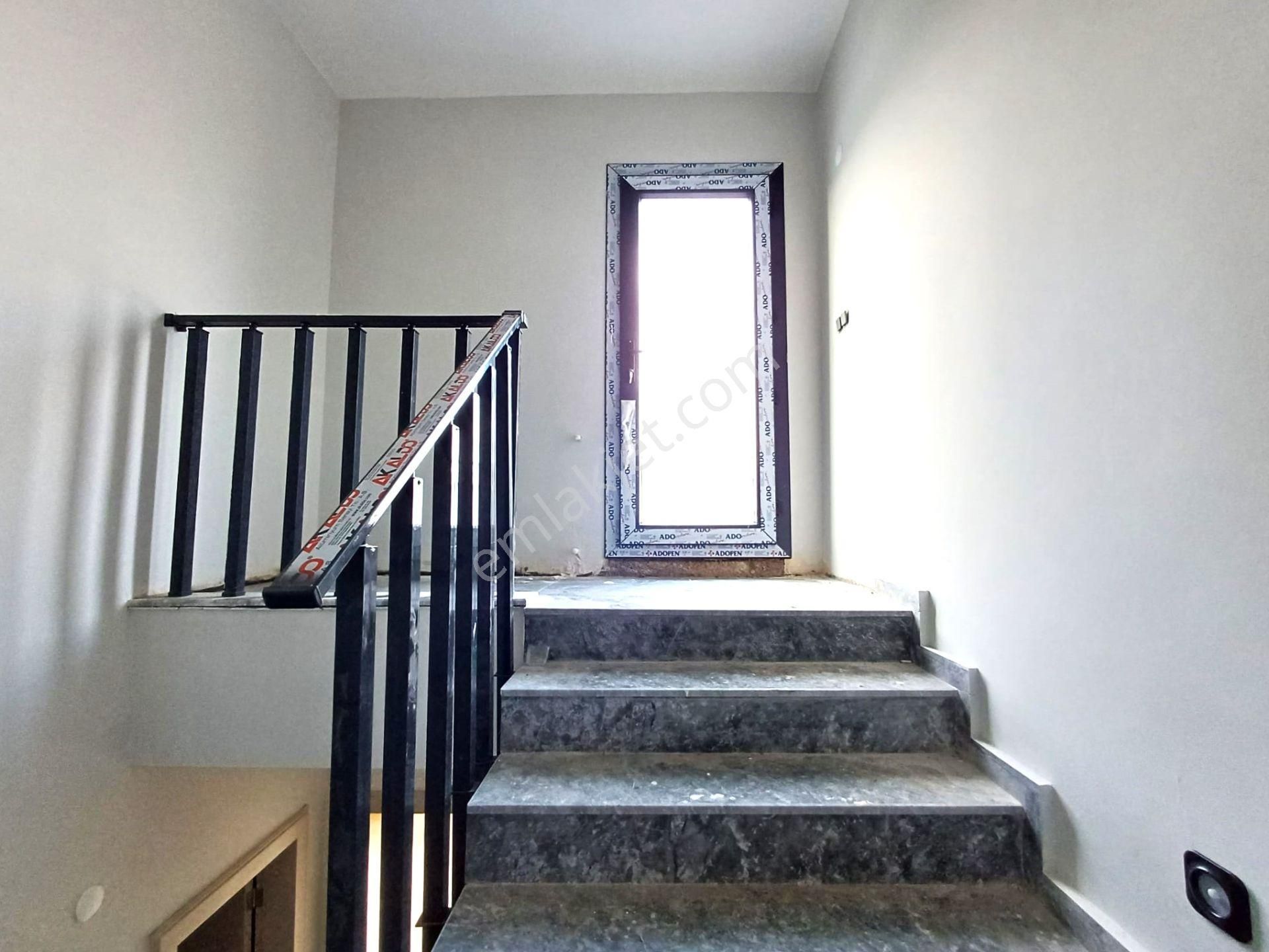 Burhaniye Ören'de Aygülden Sıfır Site İçi,havuzlu,bağımsız,teraslı Yerden Isıtmalı 3+1 Satılık Villa - Görsel 31