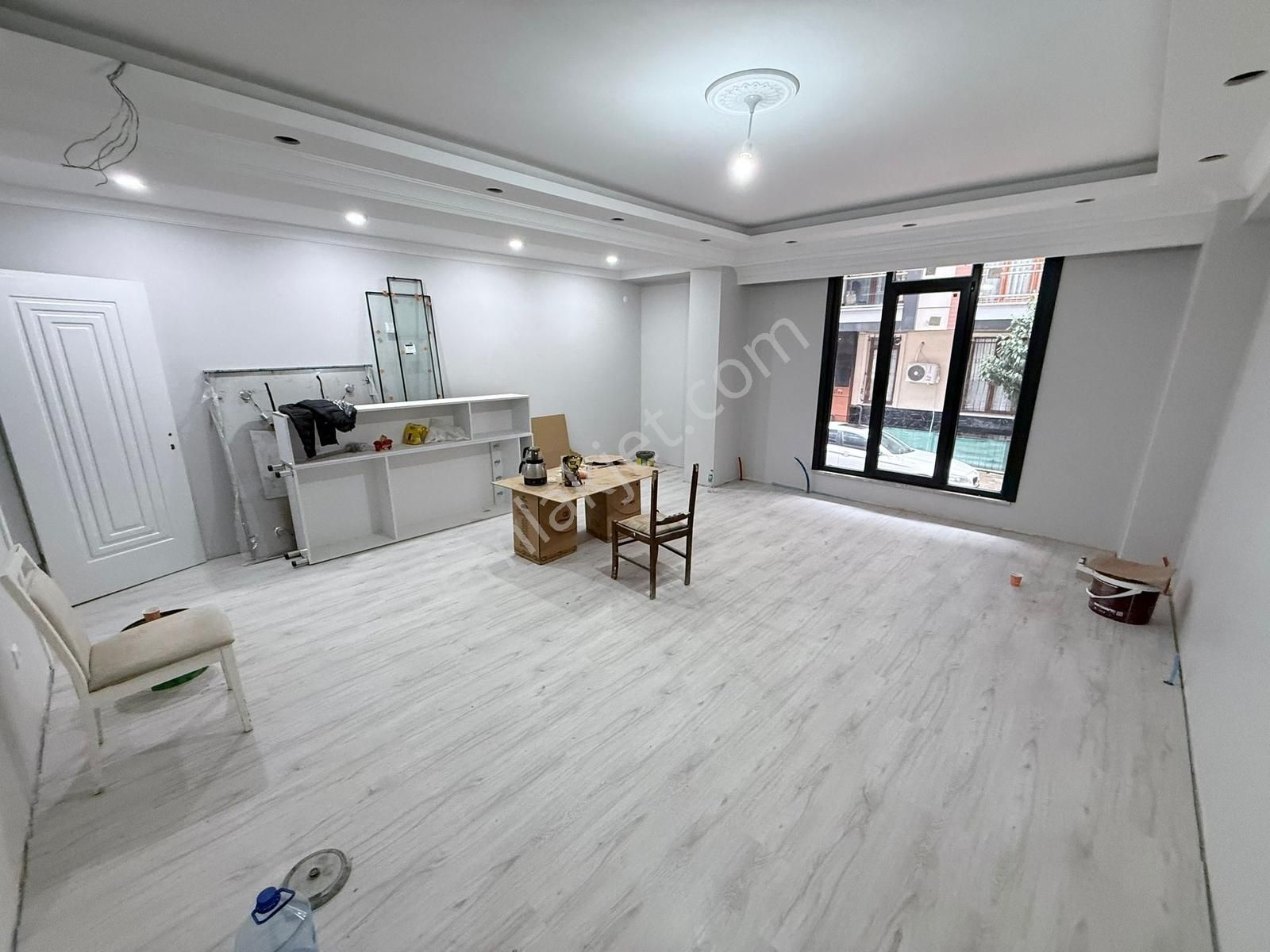 Gültepe Mah. Metrobüse Yakın 2+1 110 M2 Balkonlu Y.giriş...