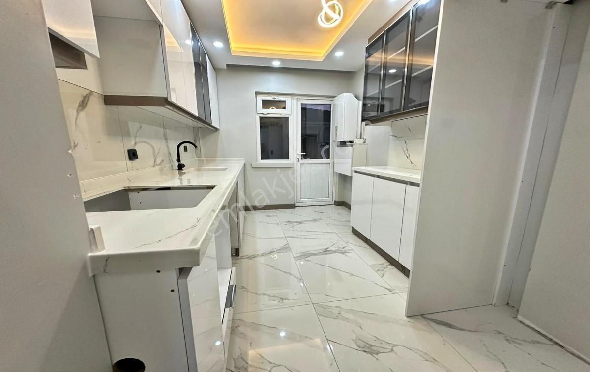 Sincan Plevne Mahallesinde 3+1 Ön Cephede//full Yapılı Daire// - Görsel 23