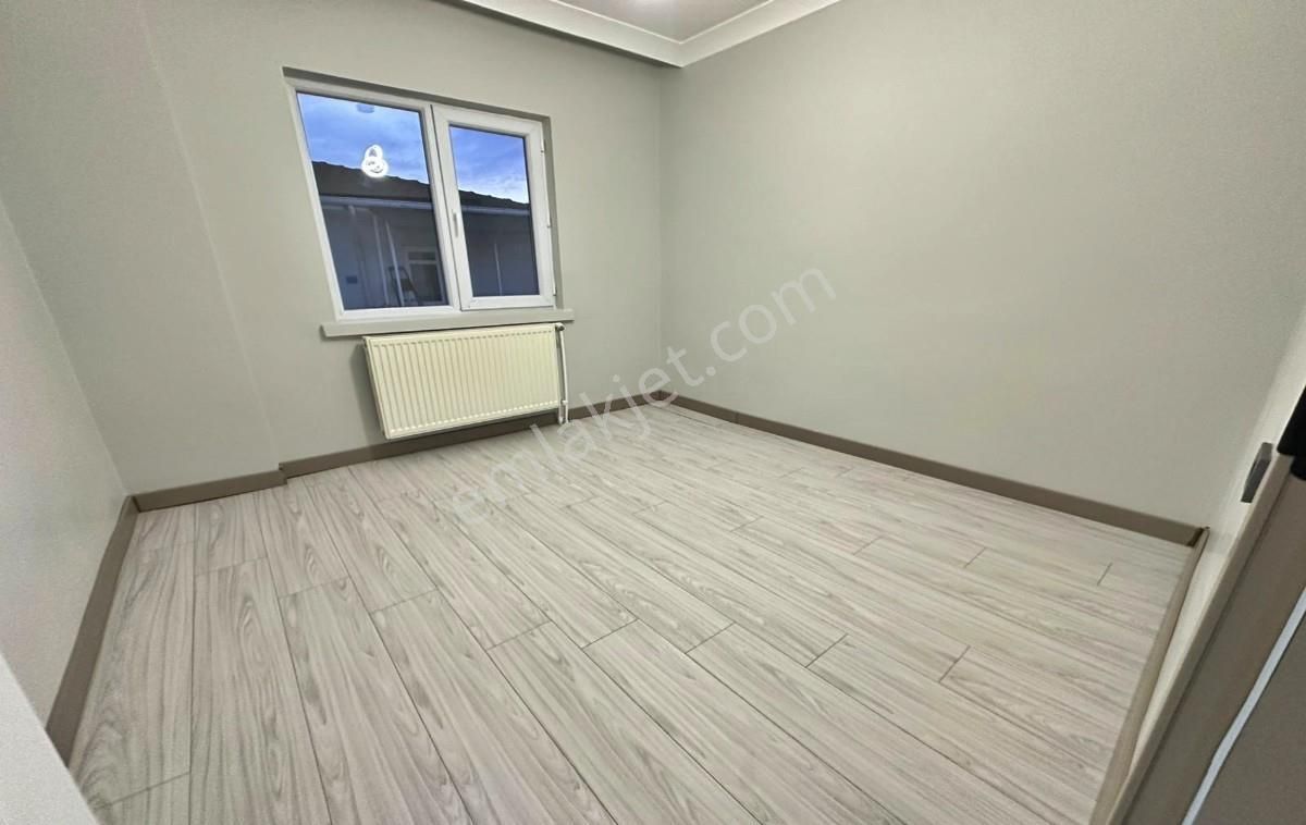 Sincan Plevne Mahallesinde 3+1 Ön Cephede//full Yapılı Daire// - Görsel 15