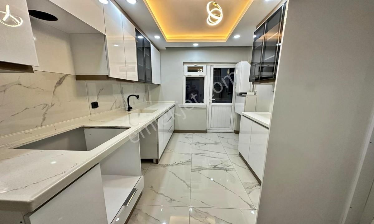 Sincan Plevne Mahallesinde 3+1 Ön Cephede//full Yapılı Daire// - Görsel 20