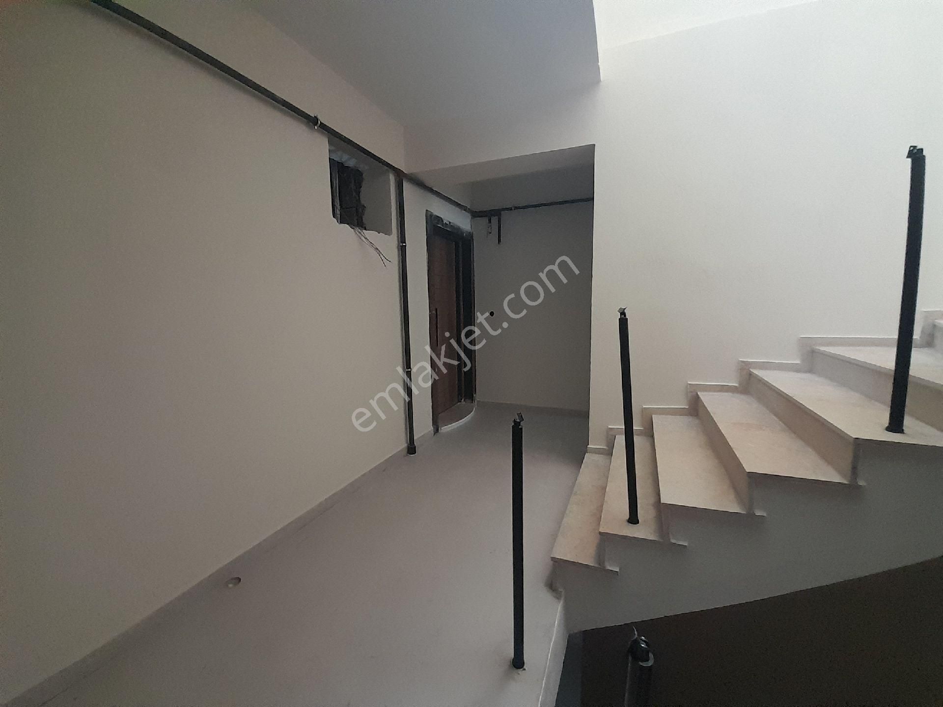 Satılık Ve Kiralık Daire 2+0 Yeni Bina Üniversite 200metre - Görsel 2