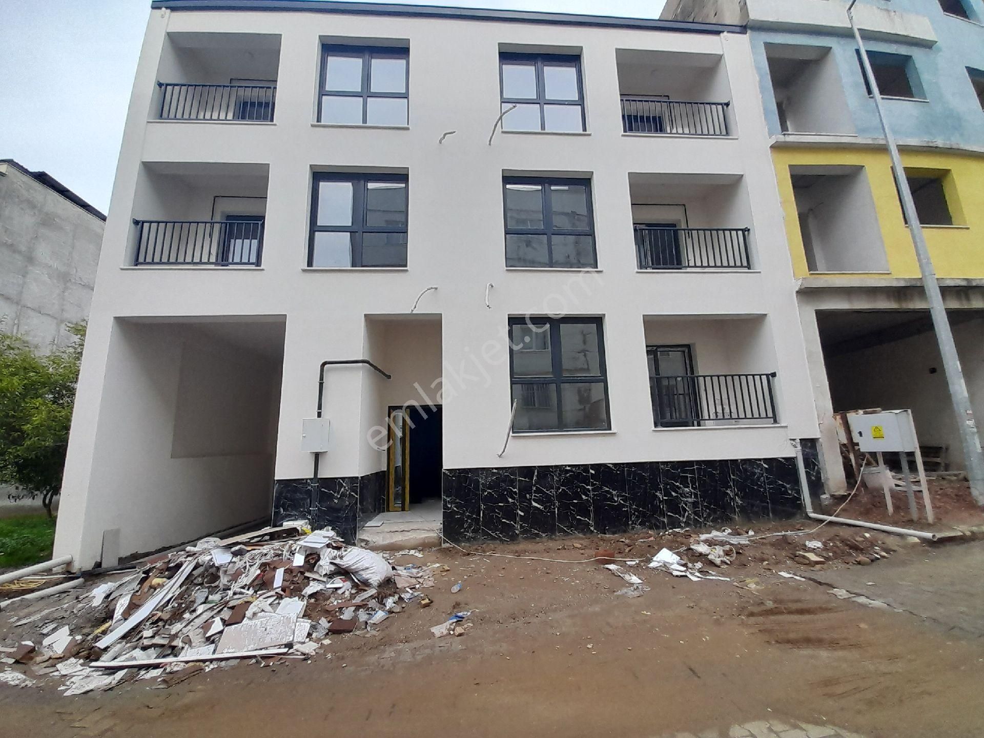 Satılık Ve Kiralık Daire 2+0 Yeni Bina Üniversite 200metre