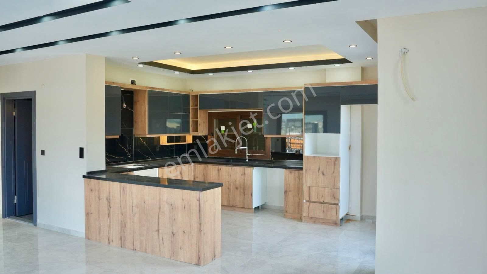 Kuşadası Yaylaköy Satılık 4+1 Müstakil Havuzlu Otoparklı Villa - Görsel 12