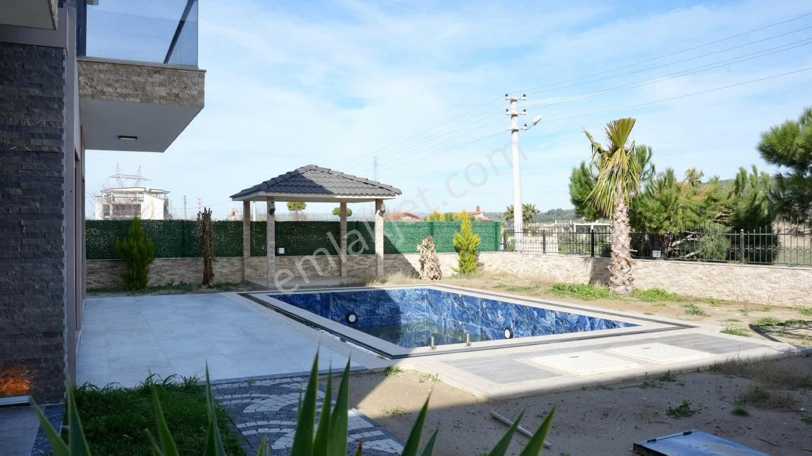 Kuşadası Yaylaköy Satılık 4+1 Müstakil Havuzlu Otoparklı Villa - Görsel 4