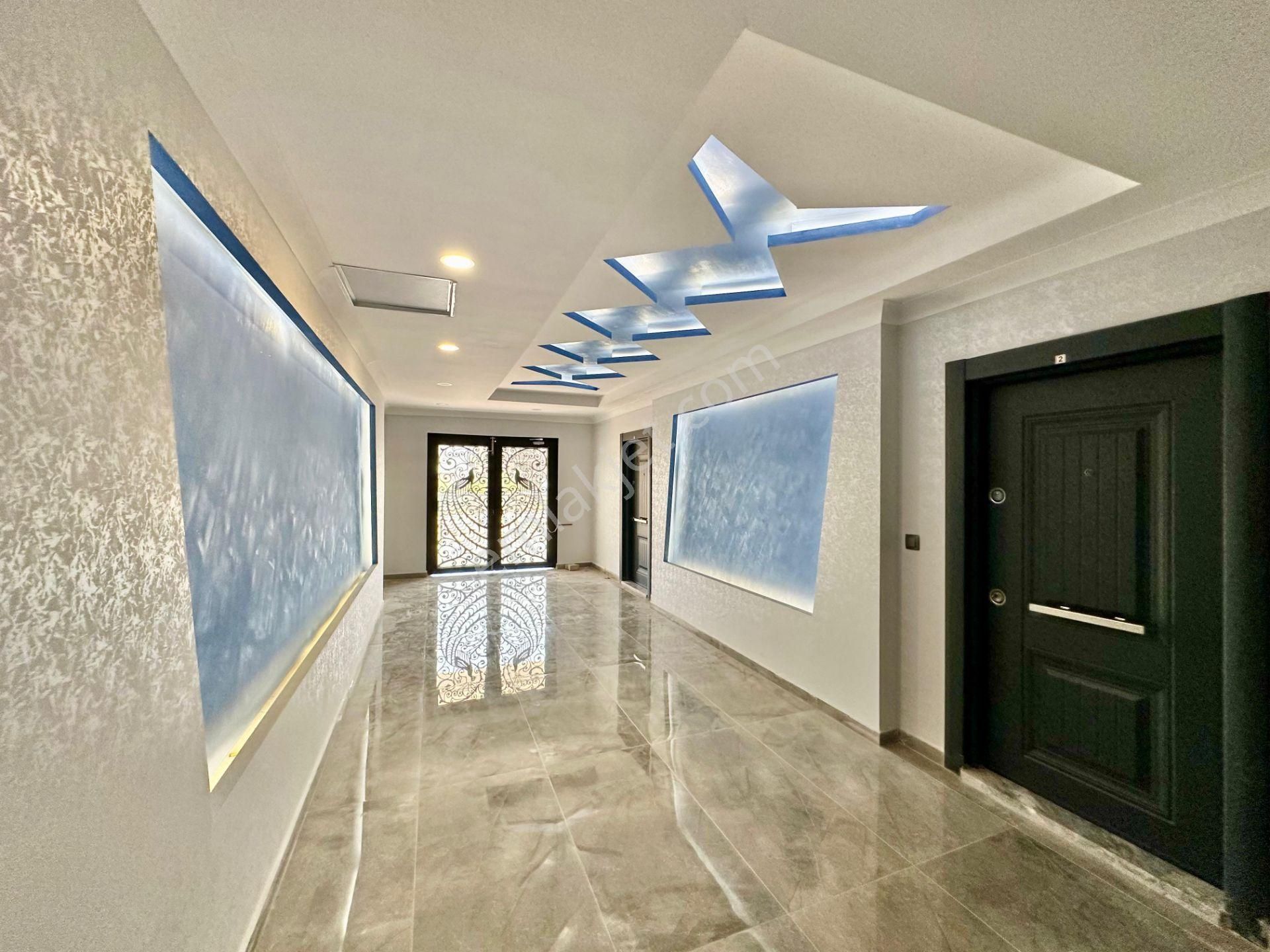 ꧁akçay Ay Emlaktan꧂altınkum'da Pazar Pazarında Denize Sadece 250 M Mesafede Satılık 1+1 Geniş Daire
