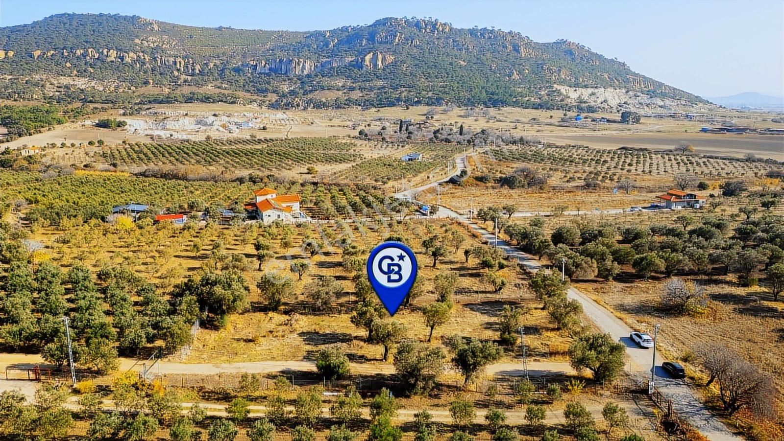 Foça Kocamehmetler'de Yol Üzeri Satılık 2 Dönüm Tarla - Görsel 19