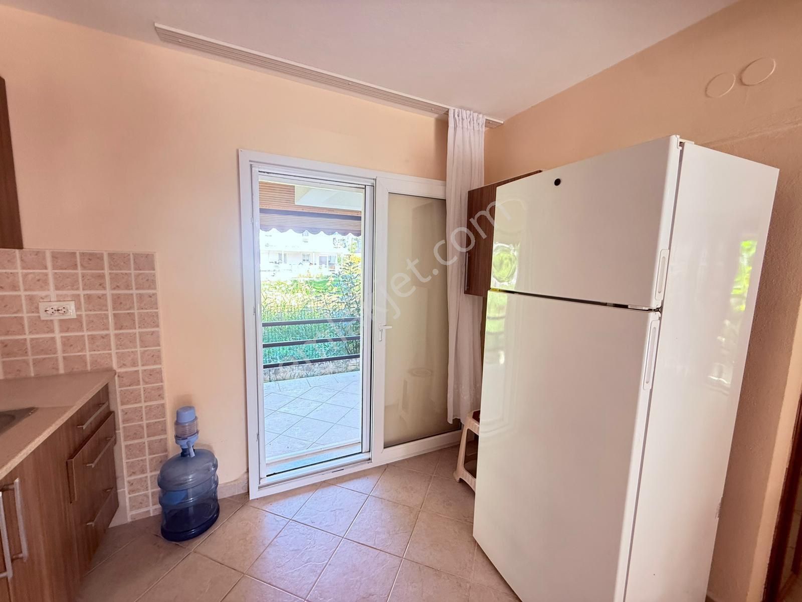 Davutlar Sahilinde Denize 50 Metre Mesafede Yazlık - Görsel 11