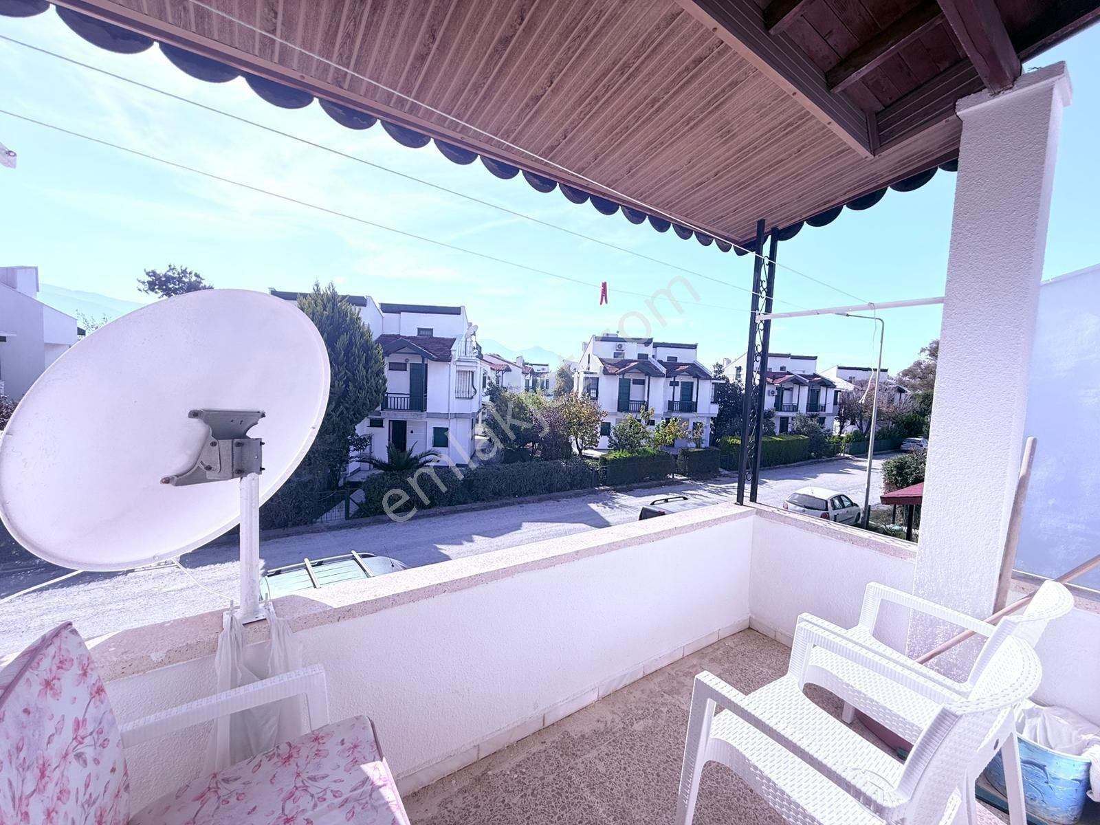 Davutlar Sahilinde Denize 50 Metre Mesafede Yazlık - Görsel 24