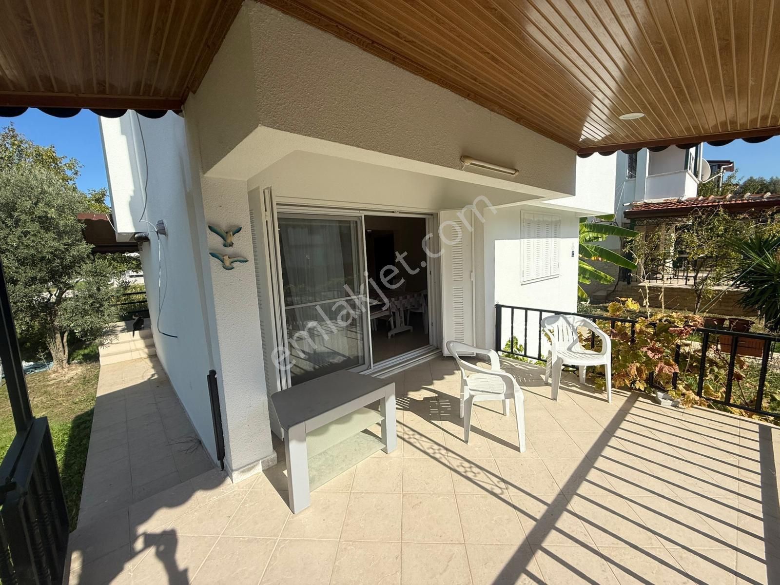 Davutlar Sahilinde Denize 50 Metre Mesafede Yazlık - Görsel 20