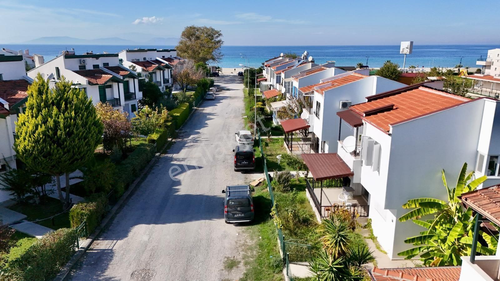 Davutlar Sahilinde Denize 50 Metre Mesafede Yazlık - Görsel 29