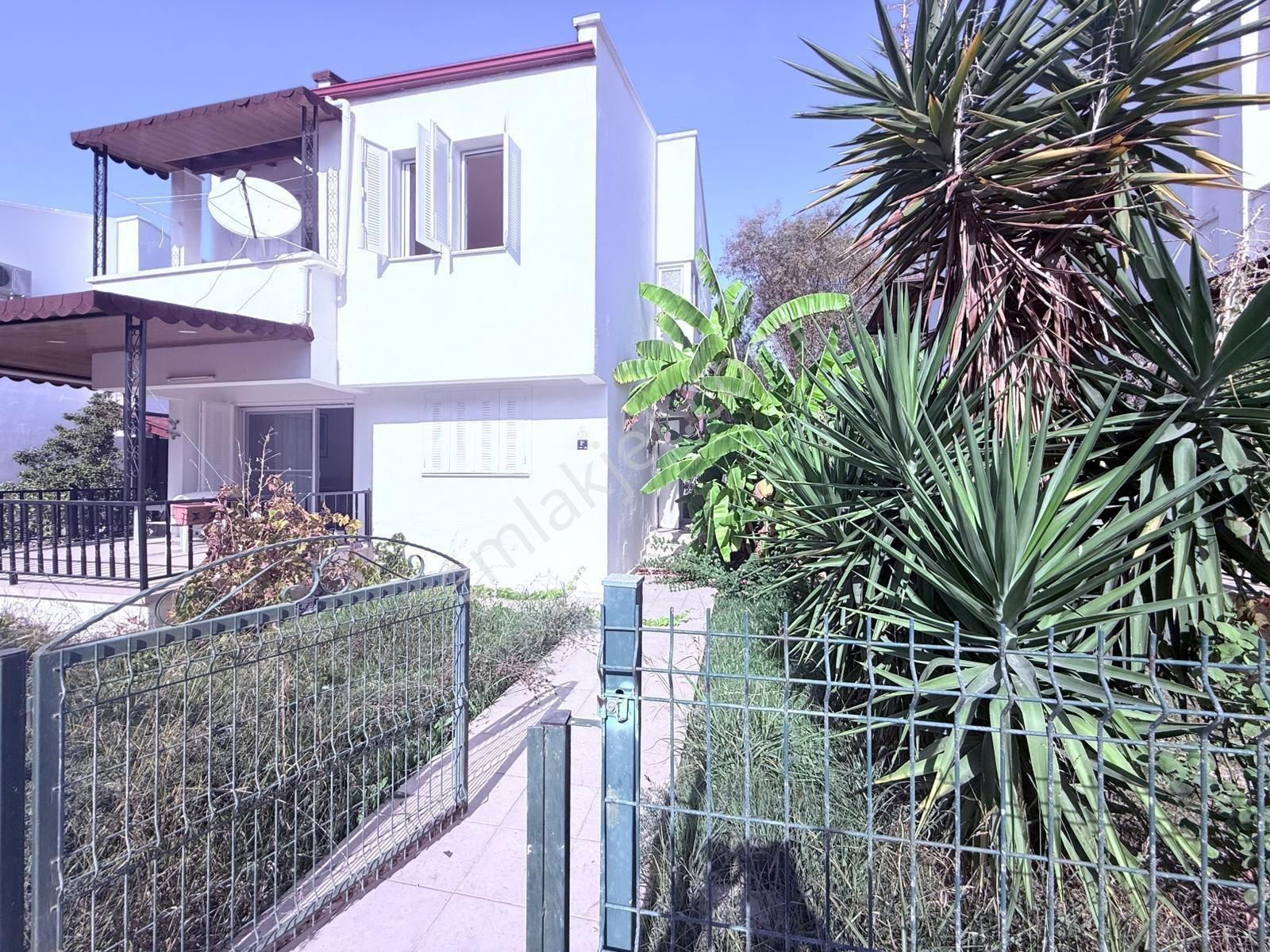 Davutlar Sahilinde Denize 50 Metre Mesafede Yazlık - Görsel 28