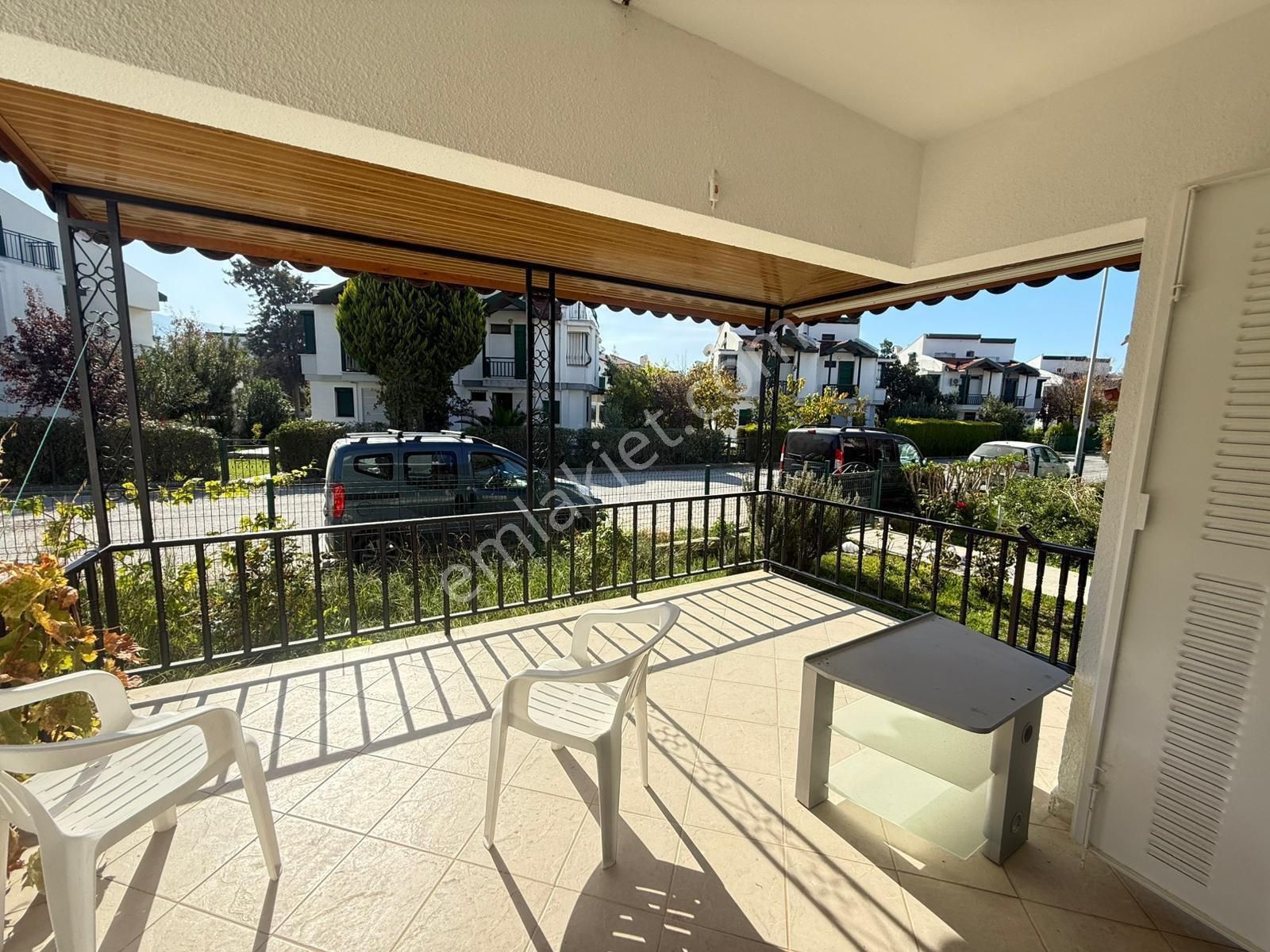 Davutlar Sahilinde Denize 50 Metre Mesafede Yazlık - Görsel 23